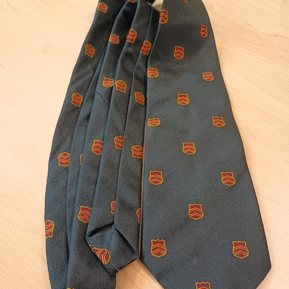 Oxford University The Shop Varsity Mens Rare Nuffield College Genuine Necktie - Picture 8 of 11